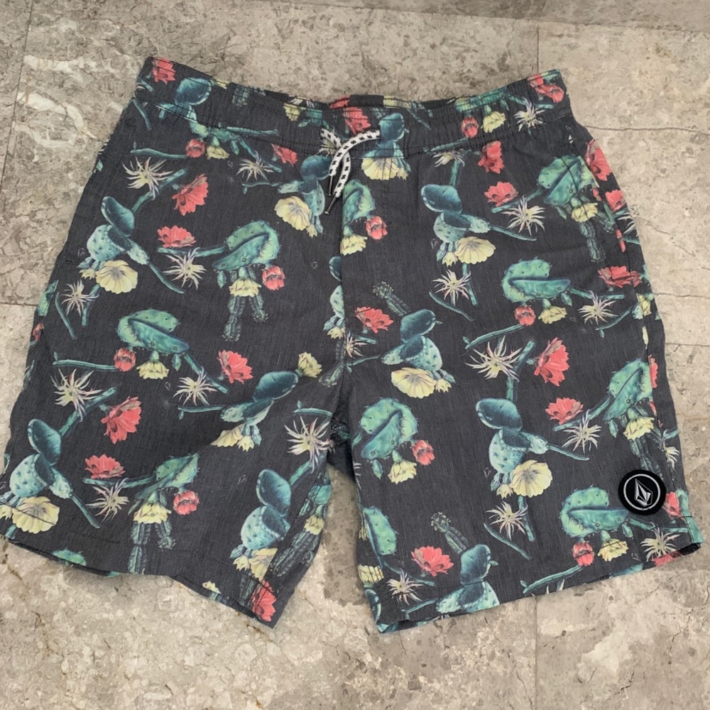 Volcom flower shorts